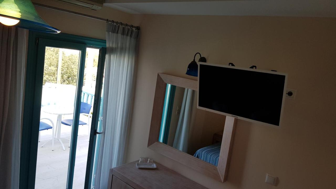 Hotel Andreas Kamári Eksteriør bilde
