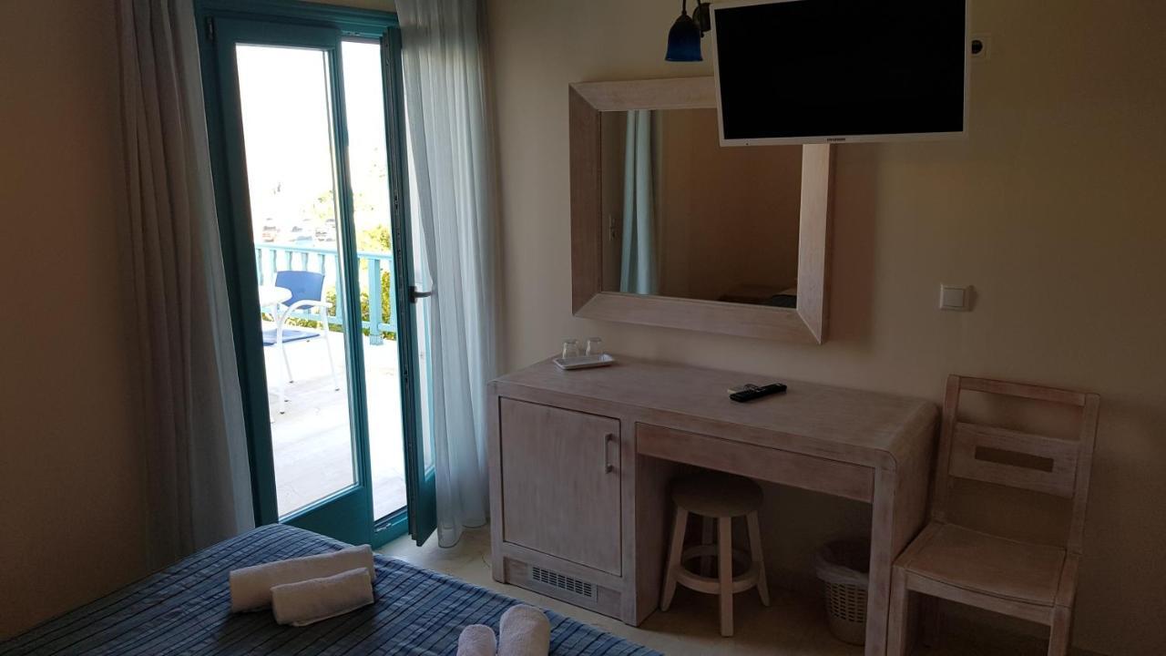 Hotel Andreas Kamári Eksteriør bilde